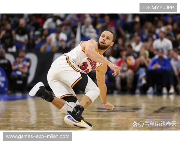 勇士库里三分领衔，带队终结魔术连胜